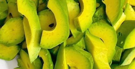 581961787 1400586264793402 2294765673012414706 n 768x931