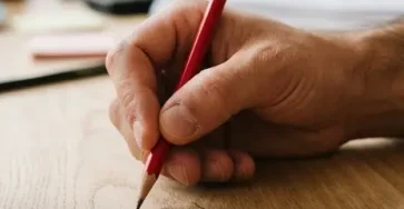 Des experts expliquent ce que les gauchers possedent et que les droitiers nont souvent pas.jpg